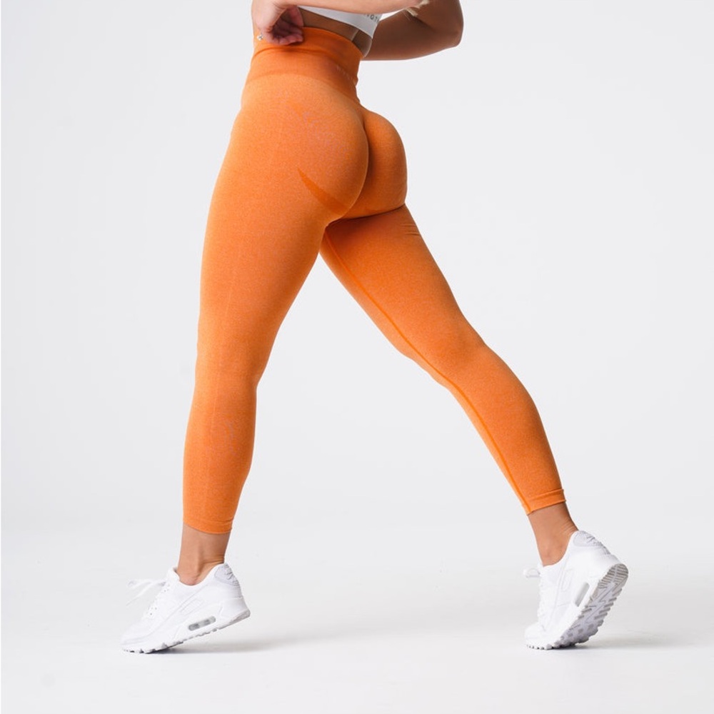 NVGTN Burnt Orange Curve Seamless
Leggings (Small)